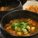 흑돼지김치찌개전문점 김치속돼지 이미지