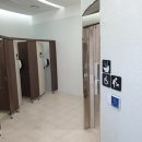 황금공중화장실 이미지