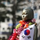 평화의소녀상 조형물 이미지