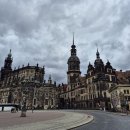 마돈나레스카페 | ● 폭격에서 살아남아 드레스덴의 ‘최애’가 된 라파엘로의 마돈나 (1)