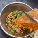 양구장칼국수 - 양구군 중심로 33-8 | [마두역맛집] 강릉장칼 일산점 : 곱창장칼 시래기장국밥 메밀전병 후기
