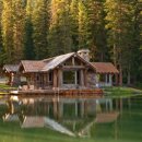 숲속의 통나무집 이미지