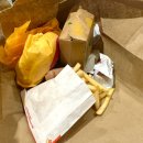 미국 맥도날드 $5에 먹는 맥딜, 신상 소스 크리미 칠리 소스 후기