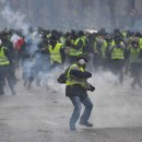 Dans la presse : de la colère, de la haine... et des voiturettes ! 이미지