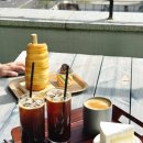 다나은메디컬 | 운정 스타필드 테라스 카페 [쿠르토스] 굴뚝빵 데이트 추천