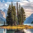 재스퍼 국립공원(Jasper National Park)의 악성 호수(Maligne Lake) 이미지