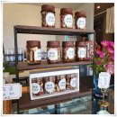 동읍373 | 창원 동읍 대형 카페 용강포레 야외 정원에서 라떼 한잔