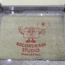 레코드로우 스튜디오 이미지