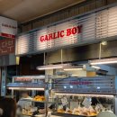광장 앞(기존 보관대 옆) | [광장시장] 갈릭 보이(GARLIC BOY) 광장시장 힙한 빵집 후기
