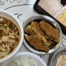 부대찌개 먹을 땐 밥에 버터를 넣으세요!