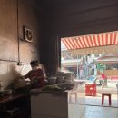 영아국수 | 라오스여행 10일차 | 비엔티안 맛집, 도가니국수, 빠뚜싸이, 망고마사지, 족발덮밥, 트래블라오