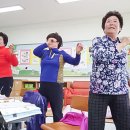 '춤추는 韓 할머니들' 영상 화제 -＞뉴욕타임스, 늦깎이 학생들 소개 이미지