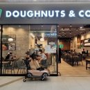 크리스피크림 롯데몰김포공항점 이미지