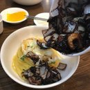 펌)얼큰한 국물과 불향 가득한 건더기가 어우러진 전국 짬뽕 맛집 5곳---문현정 에디터님의 스토리 이미지