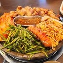 연제구청 앞 횡단보도 | 부산연제구청맛집 삼겹살목살 한판 가족외식 돈판장 부산시청점