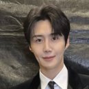 “보정 그만” 김선호, 사진 한 장에 팬들 술렁.. 때아닌 '포샵' 논쟁﻿ 이미지