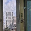 창가의 풍경 | 강릉 블랙스텐 미세방충망 시공후기 — 새집처럼 달라진 창가의 변화