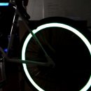 발광시트를 이용한 자전거. 이미지