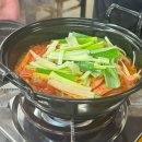대박부대찌개 | [서울] 성수 점심 맛집 뚝섬역 웨이팅 맛집 성수부대찌개 후기(+스테이크 판매, 혼밥 가능)