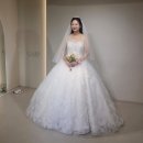 클라라 본식가봉 후기｜유니크한 컬러 레이스 드레스 피팅