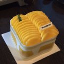 스트로베리32: 연남동 미친 망고 케이크 강추!! 내돈내산