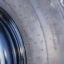 두산 신형 타이어,휠 팝니다(8.25-15) 이미지