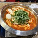 의로운쌀쌀가공공동체 | [신촌 분식] 떡볶이가 땡기는 날 :카우떡볶이 후기: 전메뉴 수제조리부터 비건메뉴까지