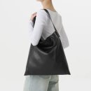 8ROW | '더 로우(The Row)' 무드를 담은 무신사에서 찾은 가방 9가지