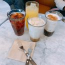 커피맛을조금아는남자더피크 이미지