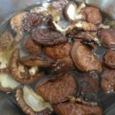 말린 표고버섯요리 표고버섯물 사용 잡곡밥 만드는법 이미지