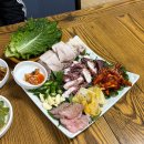 올랭이와물꾸럭구제주점 | 제주 문어 삼합 맛집 문어 오리탕과 홍어 보쌈 꿀조합[제주 인제_올랭이와물꾸럭 구제주점]