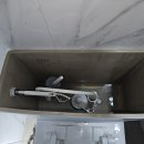 안산 변기 부속품 교체 수리~~단원구 와동 필로티 주택 빌라 변기 부속품 노후로 물이 줄줄줄~~누수돼서 새 부속품으로 교체 수리 진행 이미지