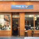 프레클앤코(Frekl&Co.) | 창원 용호동 가로수길 감성 카페 프레클앤코(Frekl & Co)