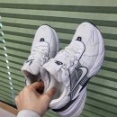 5342 | 나이키 V2K 런 우먼스 HF5342-100 화이트 여자 운동화 후기