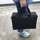 가죽 브리프 케이스 만들기 이미지