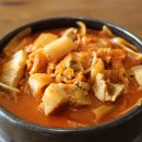 돼지듬뿍진짜김치찌개 이미지
