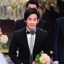 [영상]101231.SBS 연기대상 뉴스타상-김수현 수상소감 이미지