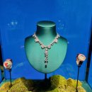 블루클리프 | [전시회 후기] 반클리프 아펠 Van Cleef &amp; Arpels 전시💎 사랑의 다리에서 만난 시간의 이야기