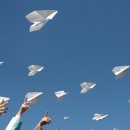 종이비행기 이미지