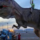 공룡 조형물 이미지