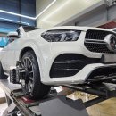 벤츠 GLE400d 쿠페 피렐리 타이어 스콜피온 제로 올시즌 MO 메르세데스 오리지널 사계절 이미지