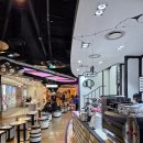 매트블랙커피 목동점 | [신촌카페]만화같은 카페? 현대백화점 매트블랙커피 신촌점 두바이 와플 내돈내산 후기