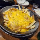 다양한 꼬치와 안주를 즐길 수 있는 독립문점