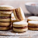 맛있는 빵과 달콤 디저트 이미지