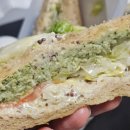 씨유(CU) 조방가인점 | CU 편의점 신상 리뷰 | BBQ치킨누들 vs 바질치킨샌드위치 솔직 비교 (가격, 칼로리)