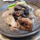 둠지능이버섯백숙 이미지