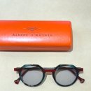 우브 아이웨어 이미지