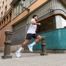 이랜드월드북촌 | ● 2030 직장인, 취미로 '러닝' 시작했다가… "매달 수십만원씩 써요"