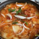 시골통돼지볶음찌개 이미지