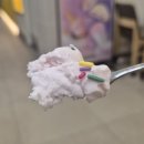 메가엠지씨커피 동안산병원점 | 메가커피 수지 신메뉴 로꾸거 딸기젤라또 콘케이크 솔직후기 + 라면땅 칼로리(지점별 맛 차이)